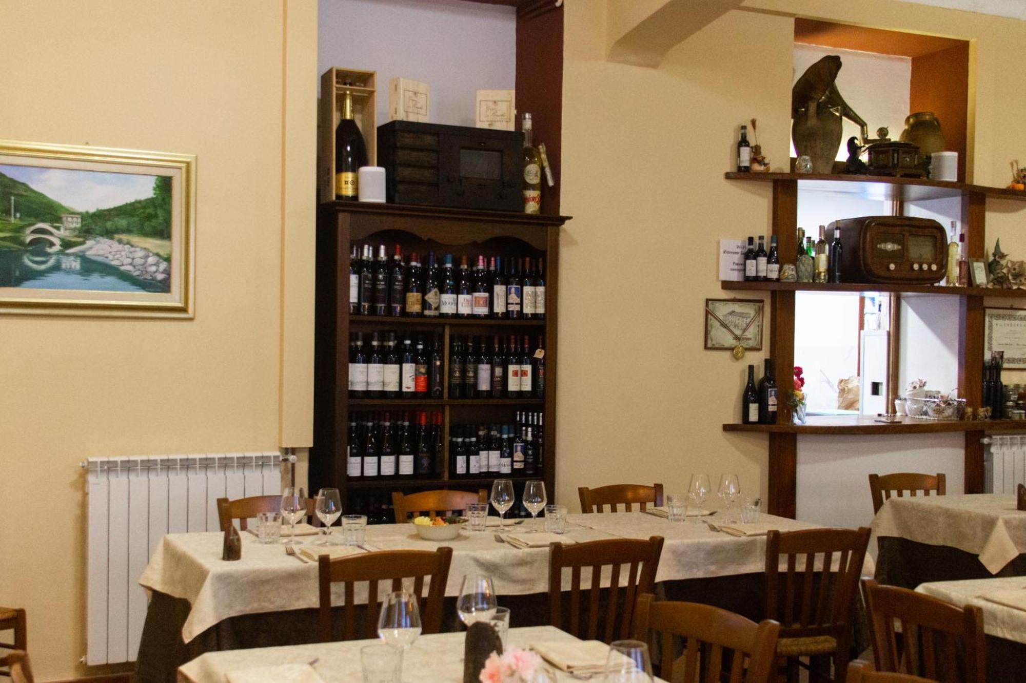 Albergo Santo Spirito Molini di Triora Екстер'єр фото