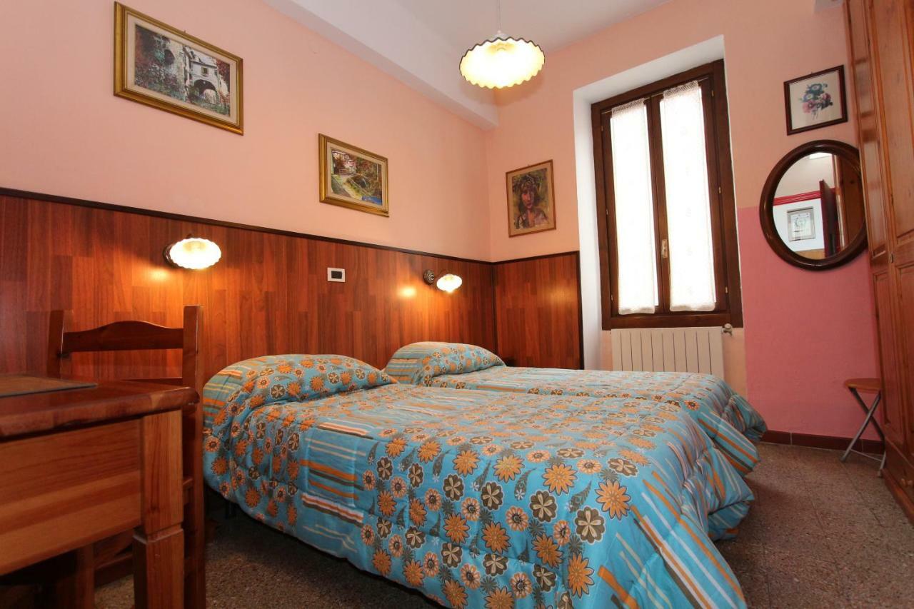 Albergo Santo Spirito Molini di Triora Екстер'єр фото