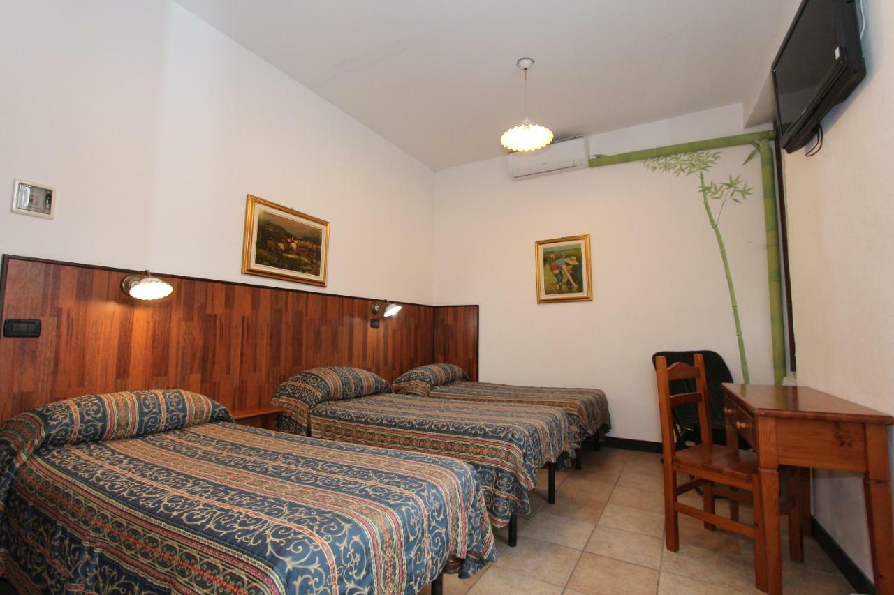 Albergo Santo Spirito Molini di Triora Екстер'єр фото