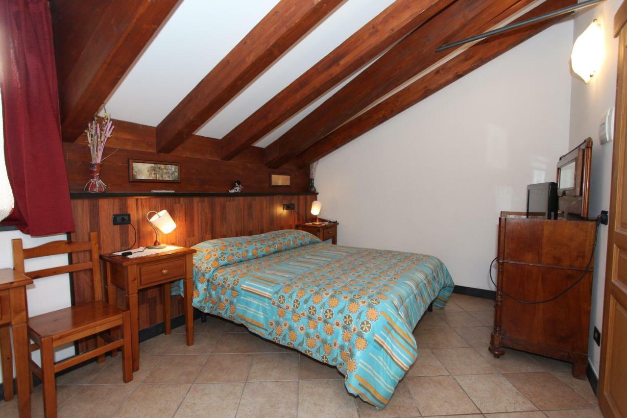Albergo Santo Spirito Molini di Triora Екстер'єр фото